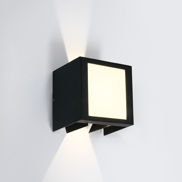 67440A/AN/W | ONE Light